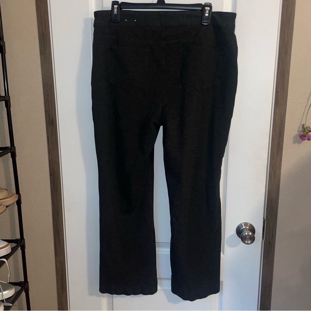Chico’s Grey Dress Pants Bootcut With Pockets Size 2.5 - Picture 2 of 7
